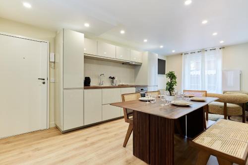 Charonne Apartment | Résidence Centre de Paris by Studioprestige