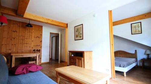 Puy-Saint-Vincent Apartment | Résidence Dame Blanche - DBA413 - APPT 1 CHAMBRE + CABINE - BALCON - 6 PERSONNES - Secteur 1800 MAE-2184