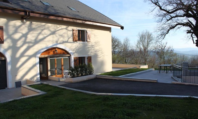 Copponex Apartment | Résidence du Château