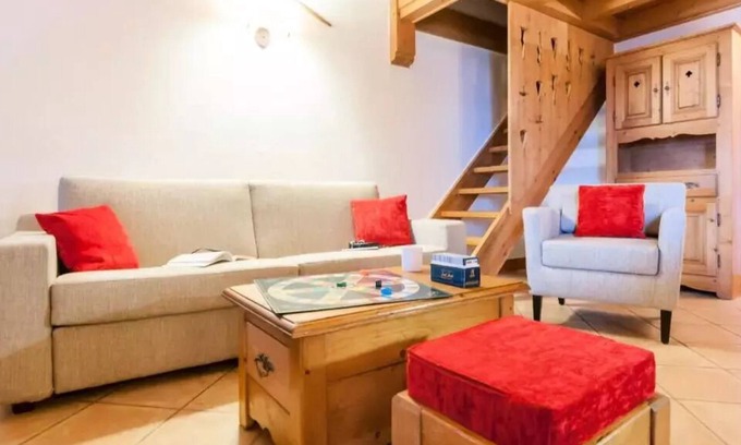 Les Carroz-d'Araches Apartment | Résidence Pierre & Vacances Premium Les Fermes du Soleil **** - Apartment sleeps 8 - 3 bedrooms + 1 mezzanine