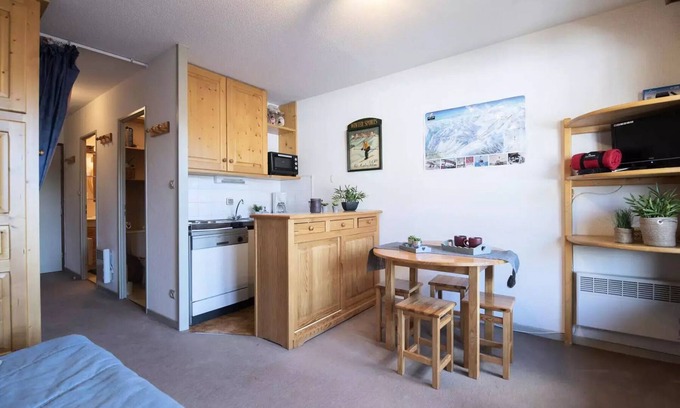 Pla d'Adet Apartment | Résidence Garlitz Altitude - Apartment 4 people near ski slopes of Pla d'Adet