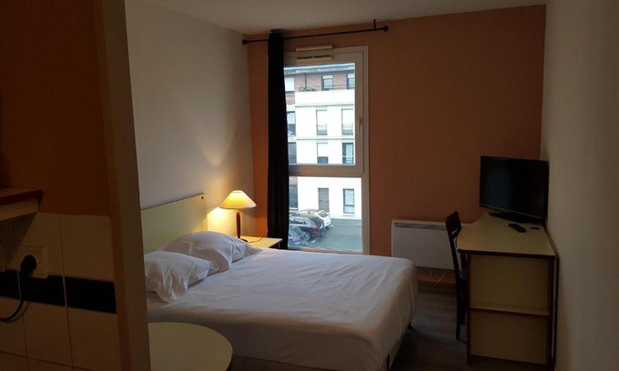 Margny-les-Compiegne Apartment | Résidence Hôtelière Poincaré