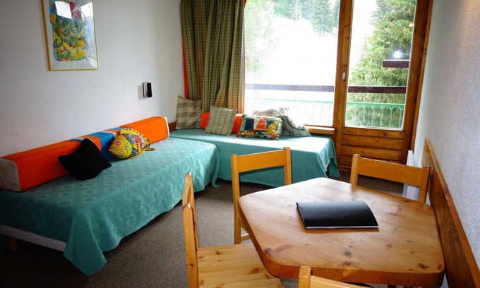 Arc-1800 Apartment | Résidence Lauzieres - Studio for 5 People