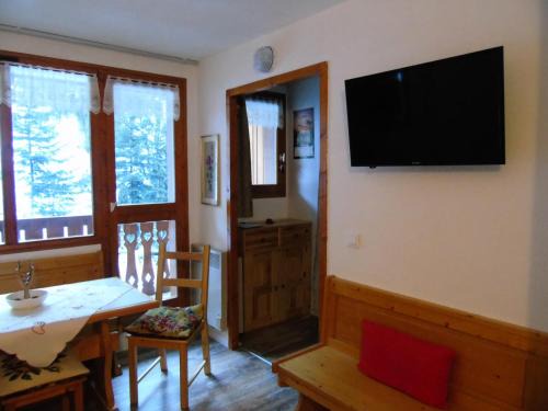Valfrejus Apartment | Résidence Melezets - Studio pour 4 Personnes MAE-8974