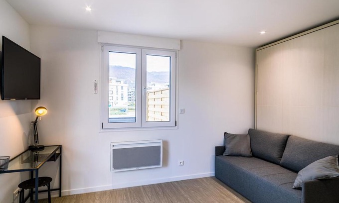 Saint-Genis-Pouilly Apartment | Résidence New Life 2