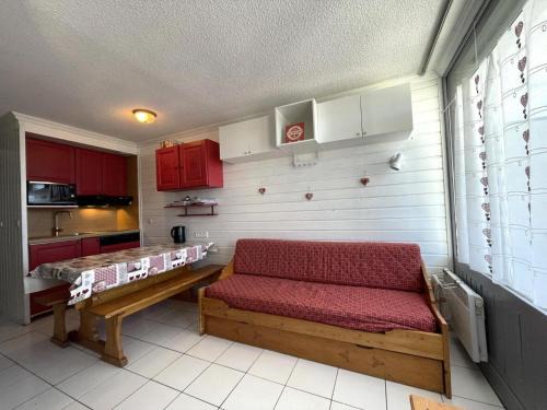 Les Menuires Apartment | Résidence Villaret - Grand studio 4 personnes aux Menuires - accès 3 Vallées MAE-5734