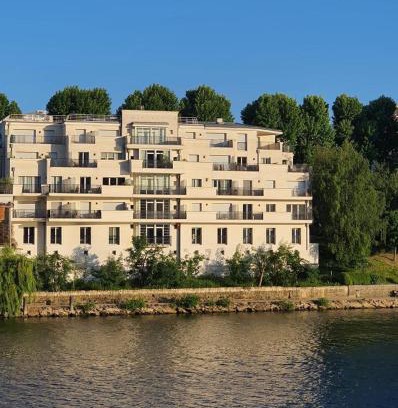 Neuilly-sur-Seine Apartment | Résidences Grande Jatte, Bord de Seine, Suites 52m2 à 97m2, hôpital Américain à 600m