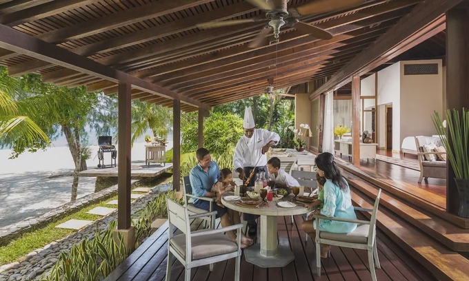 Air Hangat Hotel | R 1705 Four Seasons Resort Langkawi