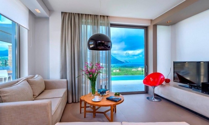 Kissamos Villa | R 3092 Villa Federico With Private Living Room.Maid Service & Brea