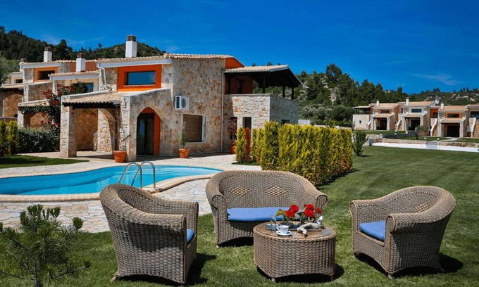 Nea Skioni Villa | R 658 2 Bedroom Luxury Master Villa with Sea Views Daily Maid Service