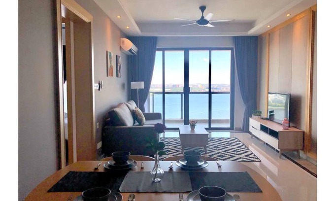 Central District Condo | [R&F Mall] New! SeaView by VM 3501-3R [JB CIQ]