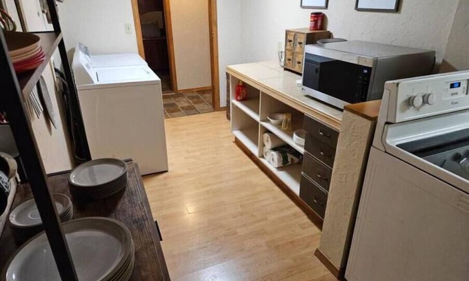 Freedom House | R & R Bunkhouse