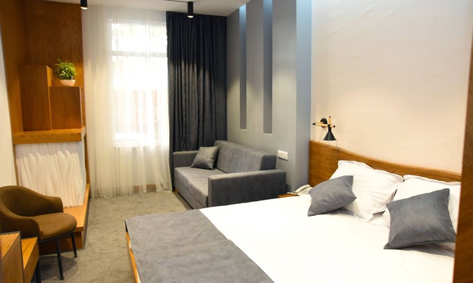 Kentron Hotel | R&R INN hotel