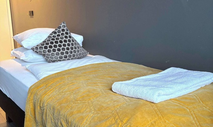 Haaleiti Apartment | R13 Single studio Sum