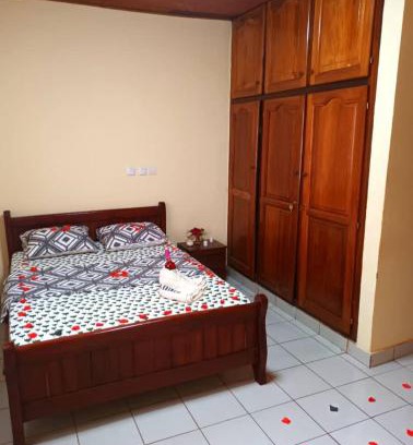Yaounde Apartment | Radg LE KREMLIN