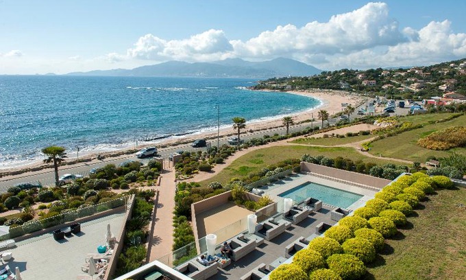 Albitreccia Hotel | Radisson Blu Resort & Spa, Ajaccio Bay