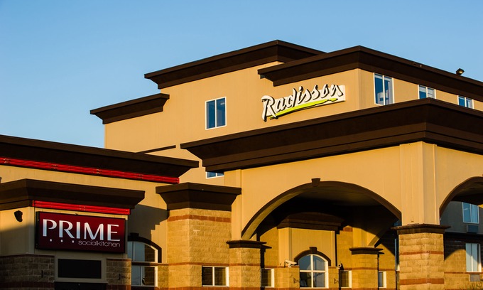 Fort McMurray Hotel | Radisson Hotel & Suites Fort McMurray