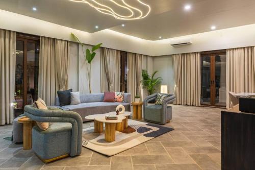 Saunta Vaddo House | Raina Villas Goa 6 bhk lux Pvt Pool