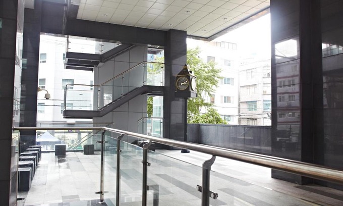 Pil-dong Hotel | Rainbow Hotel Myeongdong