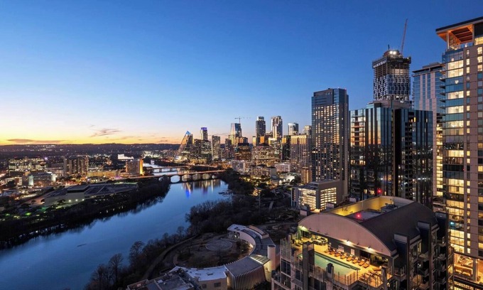 Waller Creek District Condo | Rainey St. Penthouse - Luxe Design & Skyline Views