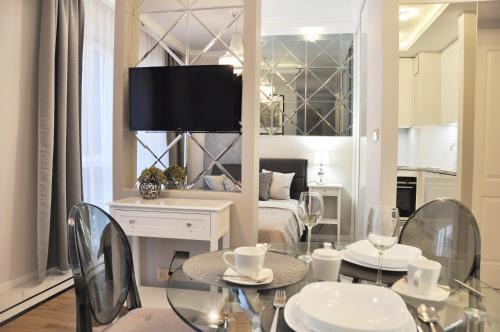 Warszawskie Apartment | Rakowicka 22H - studio by Homeprime