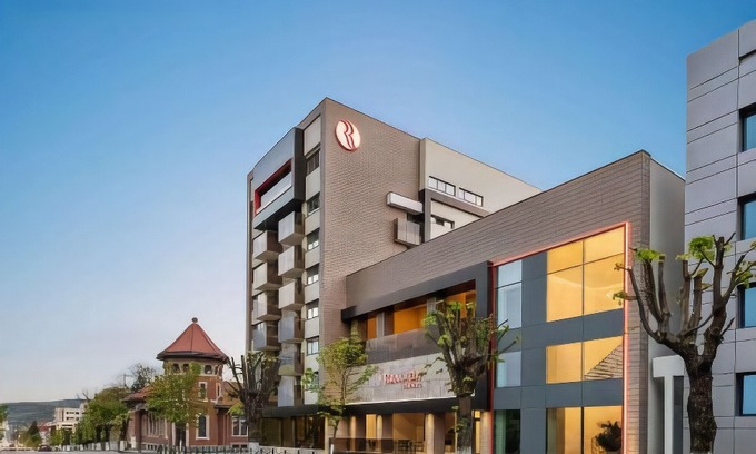 Ramnicu Valcea Hotel | Ramada by Wyndham Ramnicu Valcea
