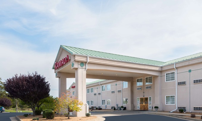 Strasburg Hotel | Ramada by Wyndham Strasburg