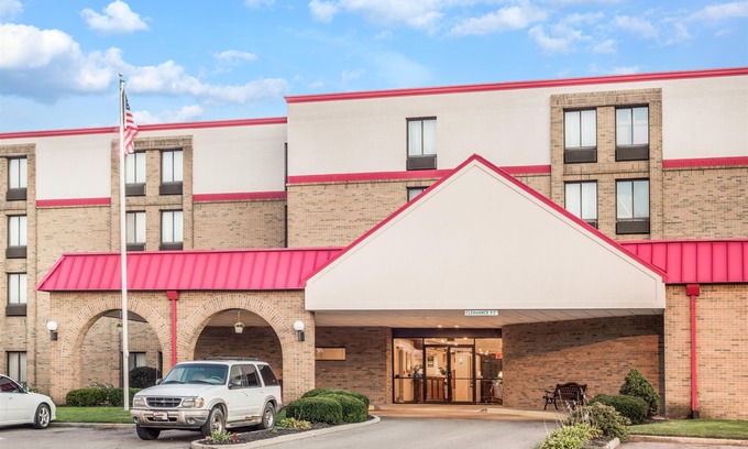 Xenia Hotel | Ramada by Wyndham Xenia