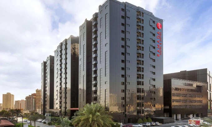 Ajman Hotel | Ramada Hotel & Suites by Wyndham Ajman