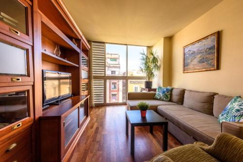 Sant Antoni Apartment | RamblasRentals Stylish Bright 3BR New Catalan Flat 10m Ramblas - Parking - Wifi