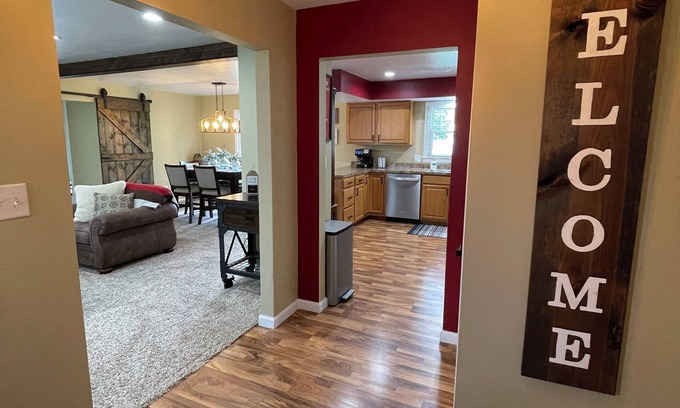 Mishawaka House | Ranch close to Notre Dame