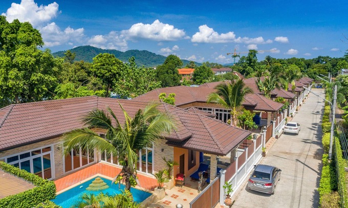 Rawai Villa | Rawai Private Villas - Pool and Garden