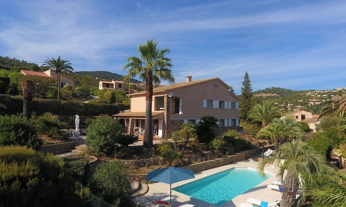 Les Issambres House | Recently renovated villa in a quiet area , a few minutes from the beach.