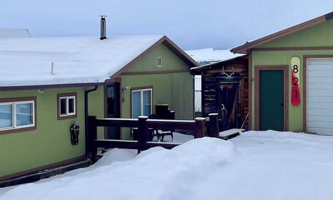 Philipsburg House | Recently remodeled family home with large fenced in back yard, Full size kitchen, 2 full bathrooms, Bedroom 1 has a king size bed, Bedroom 2 has a queen size bed. The flex space has a trundle bed with 2 twins.