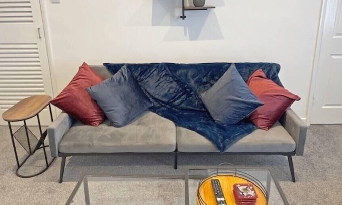 Newcastle-upon-Tyne House | Reconnect with loved ones in this 3BD House