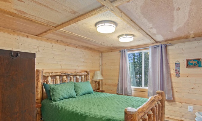 Sterling Cabin | Red Cabin at Fish Camp – Cozy Dry Cabin with Loft | Rustic Escape