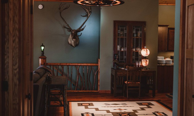 Tomahawk House | Red Cloud Point Retreat - Luxe Peninsula Escape on Lake Mohawksin