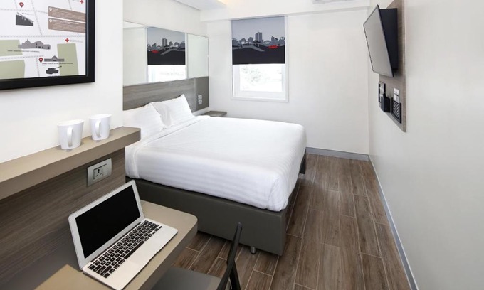 Quezon City Hotel | Red Planet Cubao Aurora Boulevard