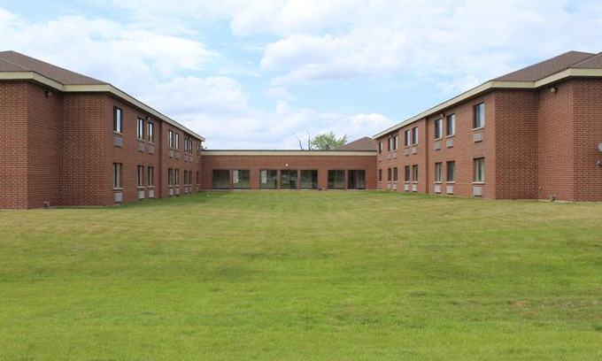 Waukegan Hotel | Red Roof Inn Gurnee - Waukegan