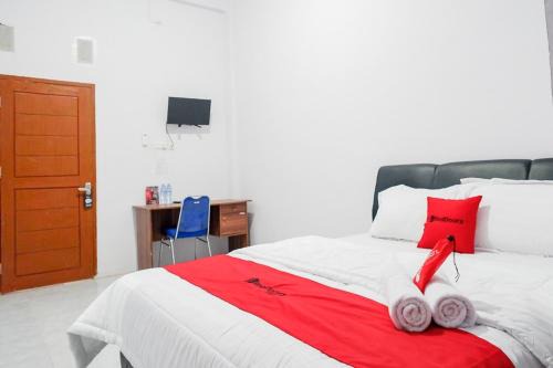 Mamuju House | RedDoorz Plus at Hotel Lestari Karema Mamuju