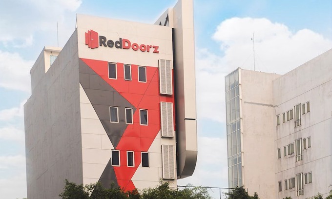 Jakarta Hotel | RedDoorz Plus @ Thamrin