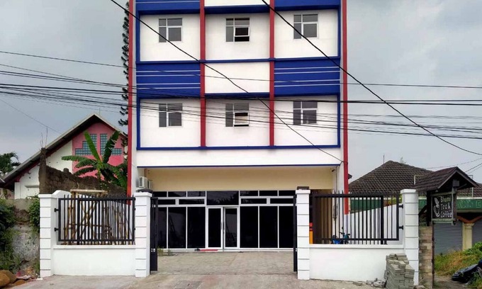 Bogor Barat Hotel | Reddoorz @ Sindangbarang Bogor