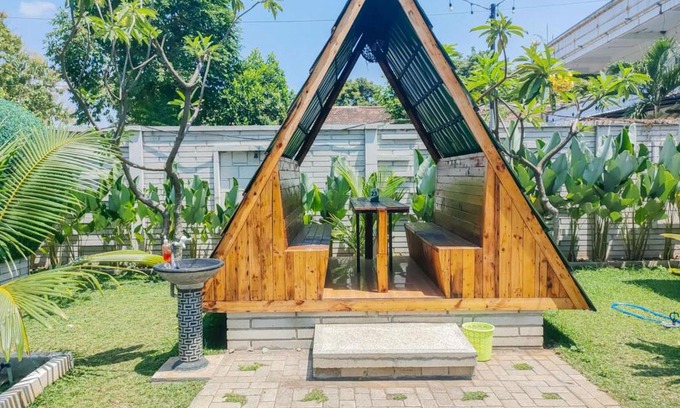 Prigen Hotel | RedDoorz Syariah at Mojosari