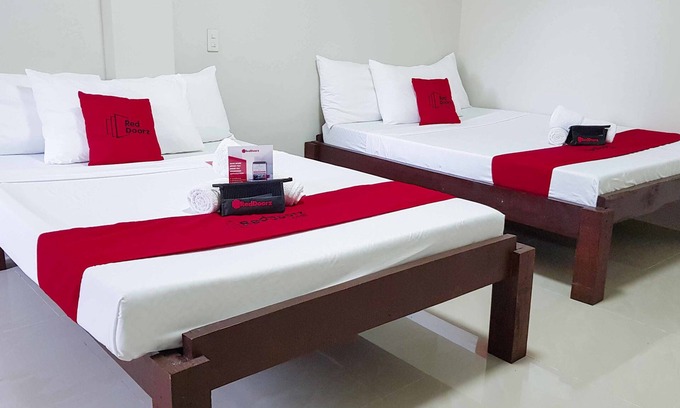 Tagbilaran House | RedDoorz @ VP Inting Street