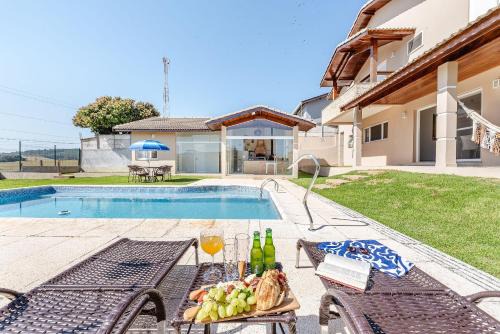 Bom Jesus dos Perdoes House | Refúgio com piscina, lareira e conforto, 1h de SP