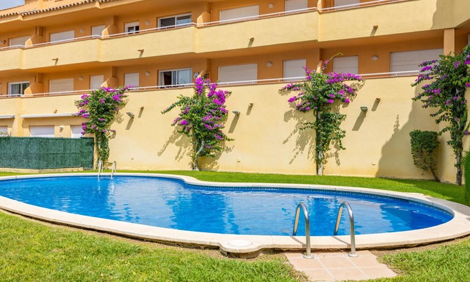 L'Escala Apartment | Ref. MONTGÓ F: Apartment in Cala Montgó with pool and parking.