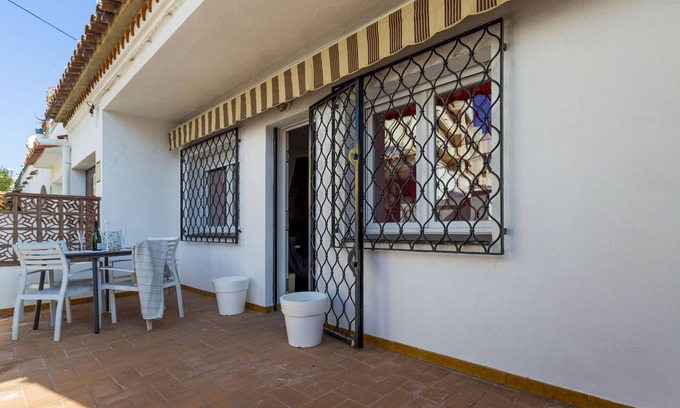 L'Escala House | Ref. SANT BRIU 1: At 50 meters from the beach with air conditioning and Wifi.