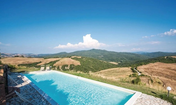 Volterra House | Refined Home W/Pool, Stunning View, and Relaxing