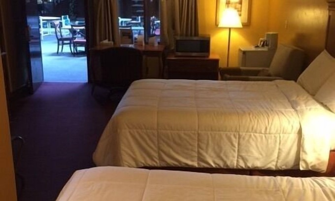 Eau Claire Hotel | Regency Inn And Suites