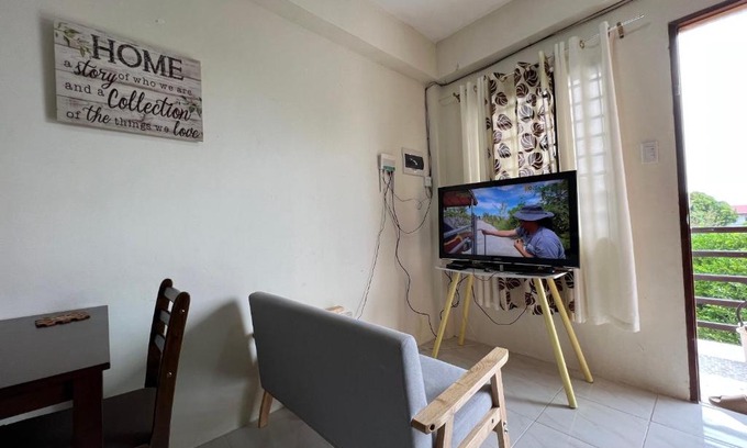Tuguegarao Apartment | Reinhardshausen Suites and Residences - Cozy Air-conditioned Units